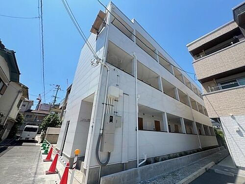 大阪府堺市西区鳳東町３丁  3階建