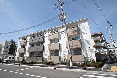 大阪府堺市堺区大仙西町２丁 築7年10ヶ月 3階建