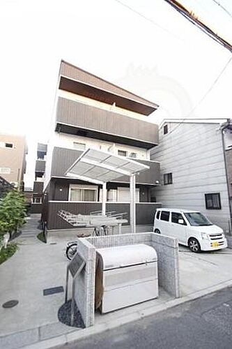 大阪府堺市堺区北旅籠町東１丁 築8年10ヶ月 3階建