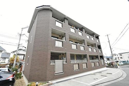 大阪府堺市西区鳳南町５丁 築12年2ヶ月 3階建