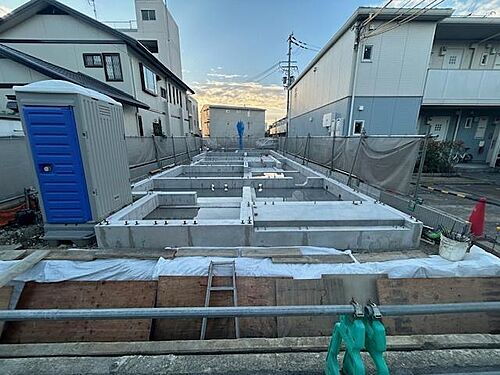 大阪府堺市西区鳳中町９丁 賃貸アパート