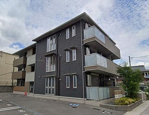 京都府京都市右京区梅津北川町 築7年2ヶ月 3階建