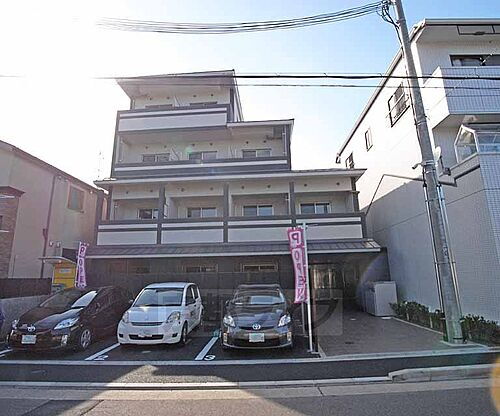 京都府京都市上京区寺町通今出川上る十念寺前町 4階建