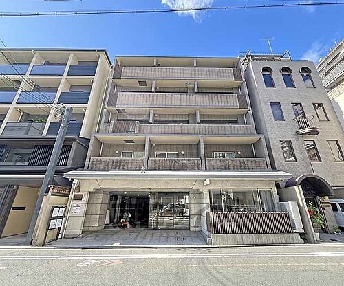 京都府京都市中京区六角通室町東入鯉山町 築13年3ヶ月 地上5階地下1階建