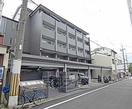 京都府京都市上京区上の下立売通紙屋川東入堀川町 築12年9ヶ月 5階建