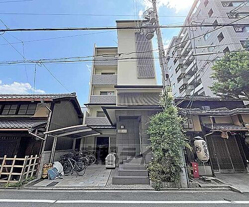 京都府京都市下京区綾小路通西洞院西入芦刈山町 築12年9ヶ月 5階建