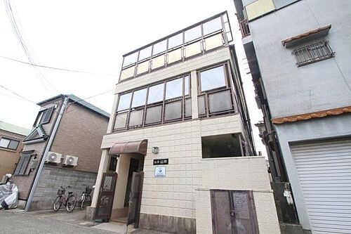 大阪府吹田市泉町４丁目 築39年10ヶ月 3階建