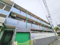 大阪府吹田市泉町3丁目 3階建 築32年2ヶ月