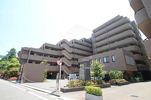 大阪府吹田市出口町 築23年10ヶ月 8階建