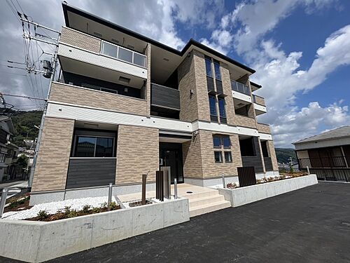 兵庫県神戸市兵庫区熊野町３丁目 3階建 築2年4ヶ月