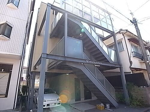 兵庫県伊丹市稲野町２丁目 3階建 築32年10ヶ月