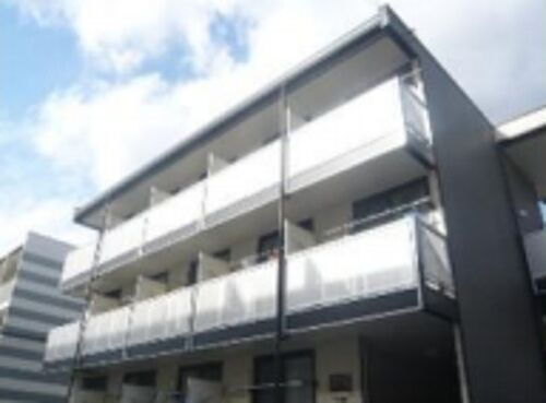 兵庫県尼崎市常光寺２丁目 築18年9ヶ月 3階建