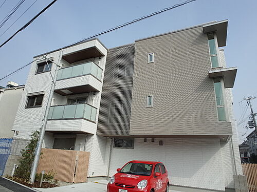 兵庫県神戸市兵庫区上三条町 3階建 築7年11ヶ月