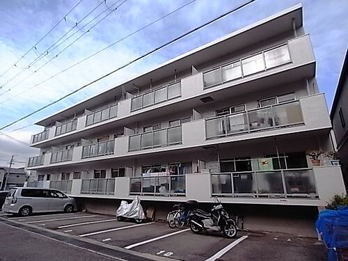 兵庫県西宮市上甲子園２丁目 築49年11ヶ月 3階建