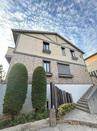 兵庫県西宮市殿山町 築23年8ヶ月 2階建