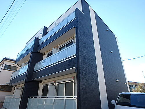 東京都板橋区赤塚６丁目 3階建 築8年9ヶ月