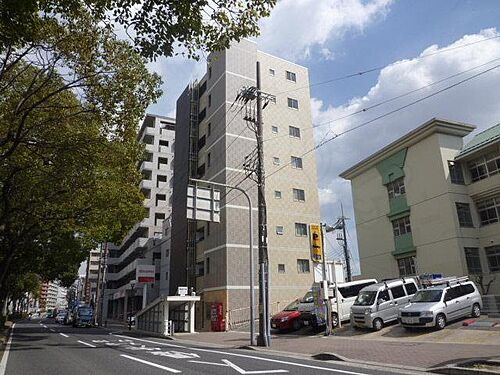 兵庫県神戸市灘区岸地通４丁目 8階建 築13年6ヶ月
