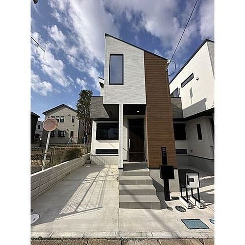 千葉県流山市向小金３丁目 賃貸一戸建て