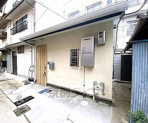 京都府京都市中京区聚楽廻東町 テラスハウス