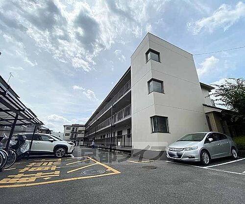 京都府長岡京市開田３丁目 3階建 築41年2ヶ月