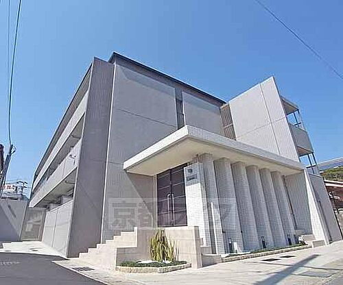 京都府京都市山科区竹鼻西ノ口町 築14年10ヶ月 3階建