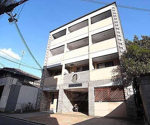 べレヴュー鴨川 4階建