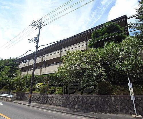 京都府京都市右京区梅ケ畑向ノ地町 3階建 築39年9ヶ月