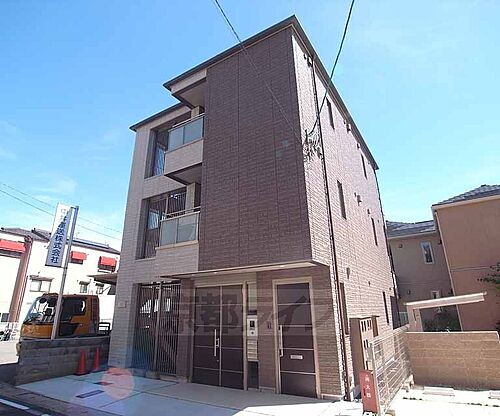 京都府京都市右京区太秦和泉式部町 賃貸アパート