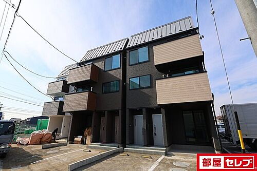 愛知県海部郡大治町大字西條字坂牧島 テラスハウス