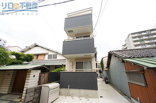 兵庫県伊丹市伊丹３丁目 賃貸アパート