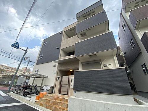 フジパレス石橋ノース 3階建