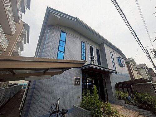 大阪府茨木市真砂２丁目 2階建