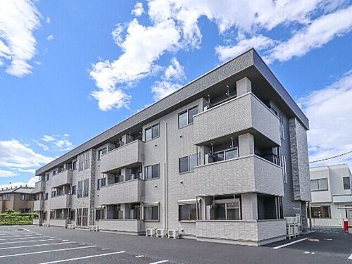 栃木県宇都宮市中久保１丁目 3階建 築2年7ヶ月