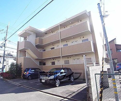 京都府京都市南区吉祥院西ノ内町 築19年9ヶ月 3階建