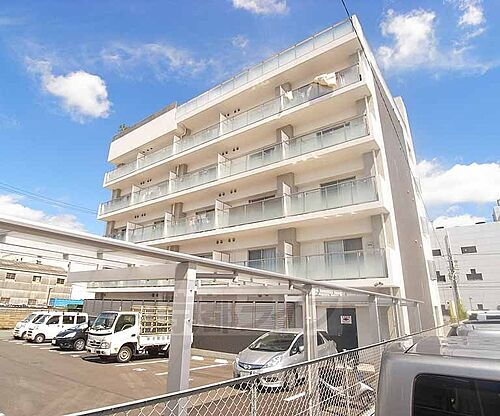 京都府京都市南区上鳥羽菅田町 築10年10ヶ月 6階建