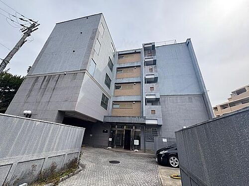 京都府京都市山科区竹鼻堂ノ前町 築53年10ヶ月 5階建