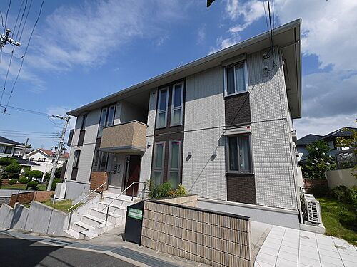 奈良県奈良市富雄北２丁目 2階建 築8年4ヶ月