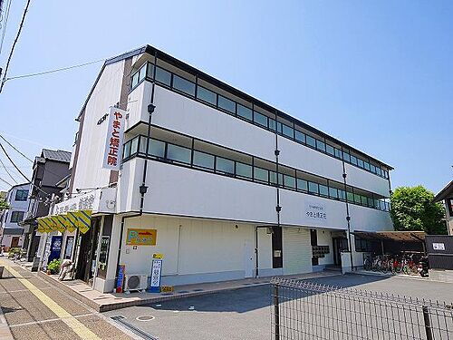 奈良県大和郡山市紺屋町 3階建