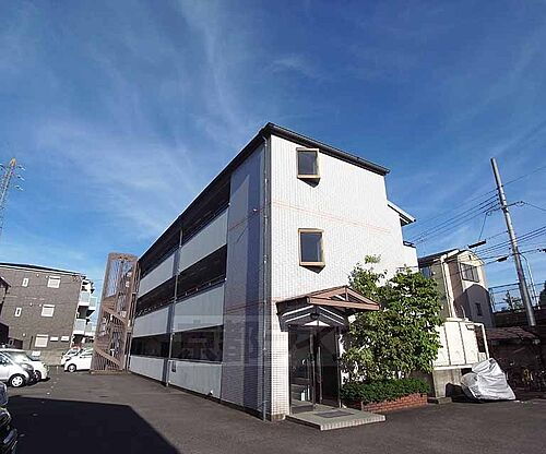 京都府京都市南区久世中久世町１丁目 3階建 築32年9ヶ月