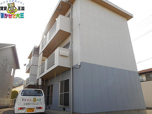 長崎県西彼杵郡長与町嬉里郷 3階建 築36年7ヶ月