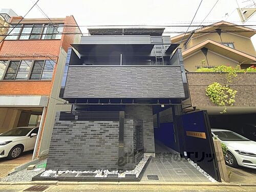 京都府京都市下京区艮町 3階建 