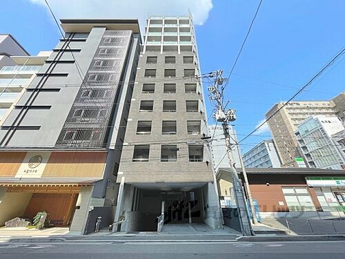 京都府京都市下京区西洞院通四条下る妙伝寺町 地上12階地下1階建 築17年8ヶ月