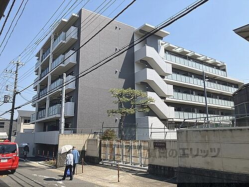 京都府宇治市木幡東中 5階建 