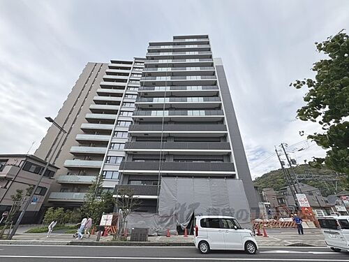 滋賀県大津市京町１丁目 14階建 