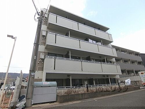 京都府京都市山科区勧修寺東金ケ崎町 4階建 築33年8ヶ月