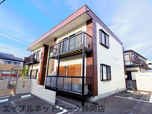 静岡県静岡市駿河区向敷地 2階建