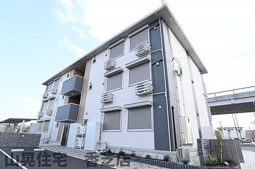 奈良県香芝市下田東１丁目 3階建 築2年4ヶ月