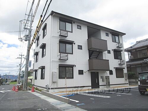 滋賀県草津市木川町 築5年4ヶ月 3階建