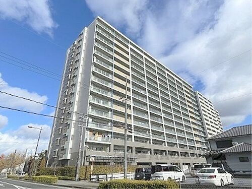 滋賀県栗東市綣３丁目 築23年4ヶ月 地上15階地下1階建