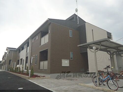 滋賀県守山市大門町 築8年11ヶ月 2階建